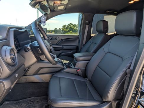 Used 2026 Chevrolet Colorado Trail Boss AWD/4WD image 7