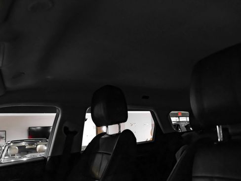 Used 2021 Land Rover Range Rover Evoque S image 29