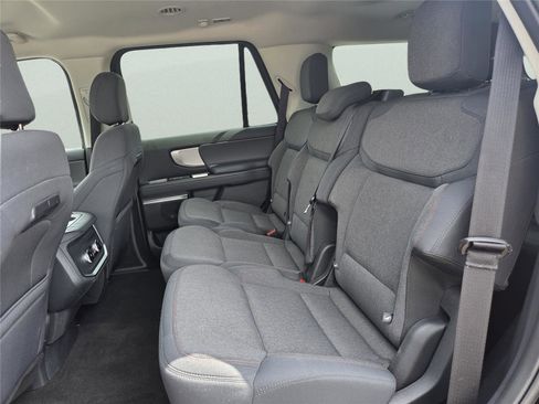 Used 2025 Ford Expedition Active RWD image 21