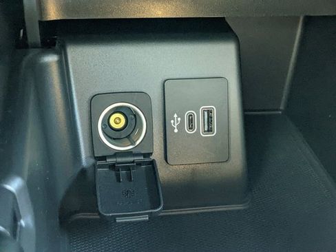 New 2025 Ford Explorer ST-Line image 16