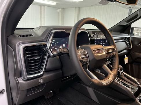 New 2026 GMC Canyon Elevation w/ Convenience Package image 10