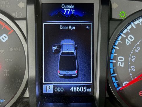 Used 2020 Toyota Tacoma SR image 15