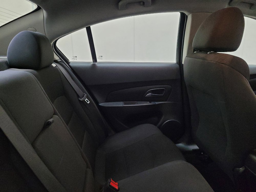 Used 2016 Chevrolet Cruze LT FWD image 19