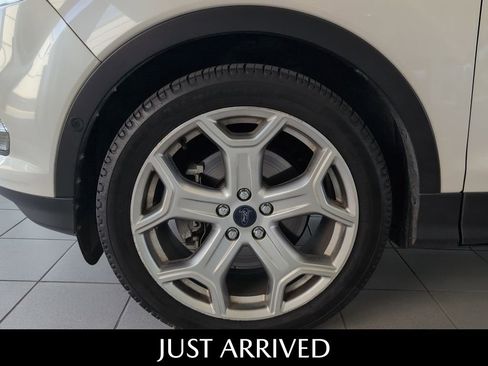 Used 2017 Ford Escape Titanium w/ Equipment Group 301A FWD image 8