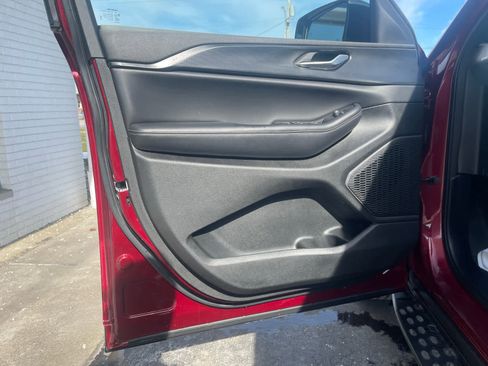 Used 2024 Jeep Grand Cherokee Altitude image 20