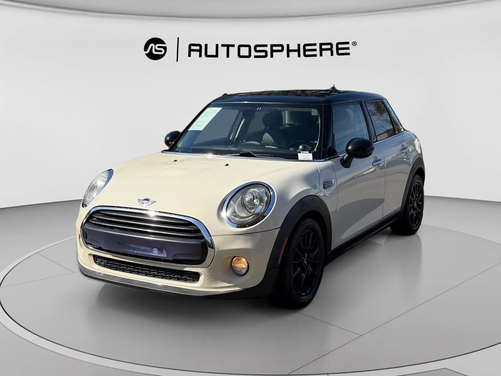 Used 2016 MINI Cooper 4-Door Hardtop w/ Media Package FWD image 3