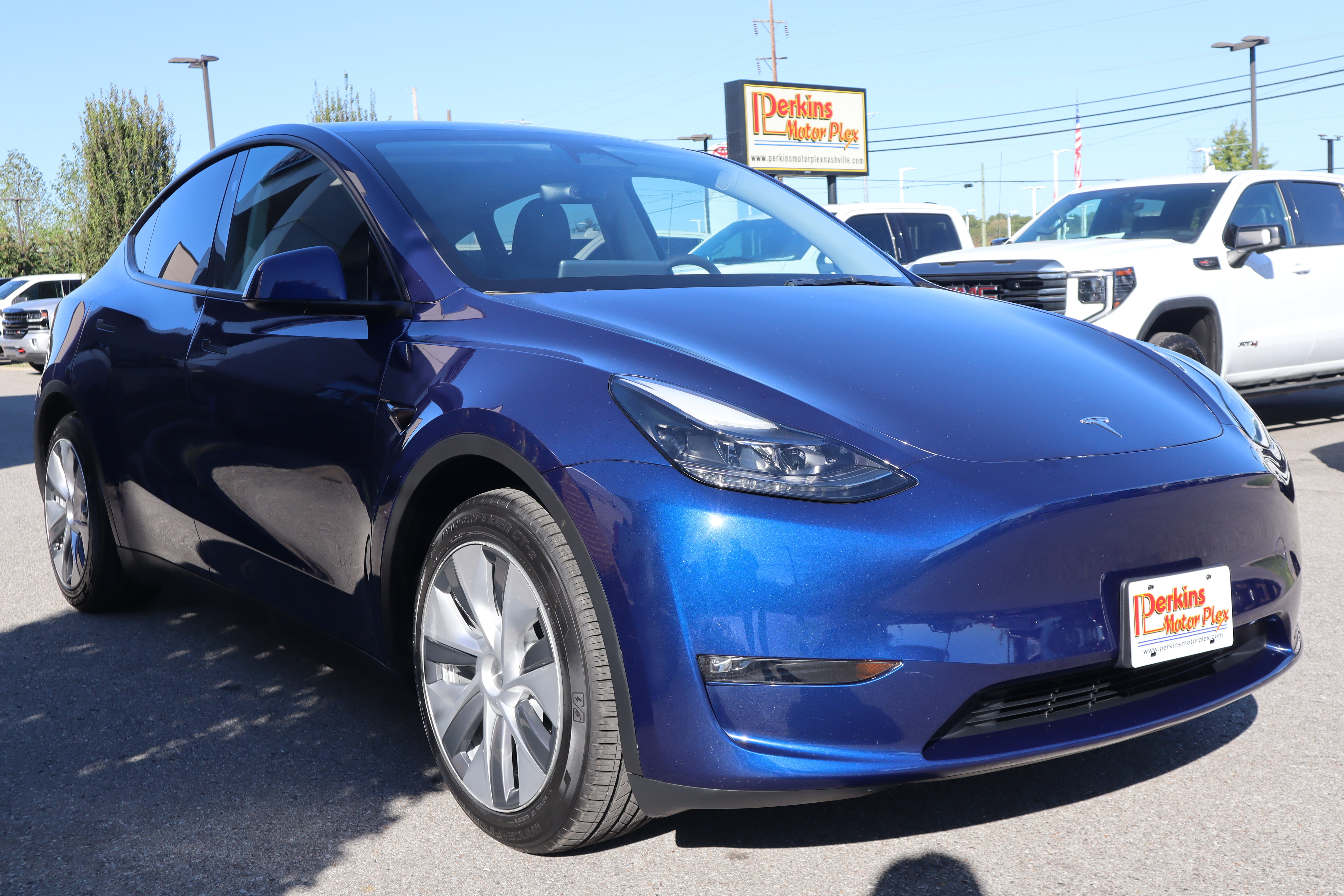 Used 2023 Tesla Model Y Long Range AWD/4WD image 5