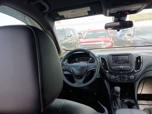 Used 2022 Chevrolet Equinox RS w/ LPO, Floor Liner Package image 15