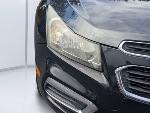 Used 2016 Chevrolet Cruze LS FWD image 9