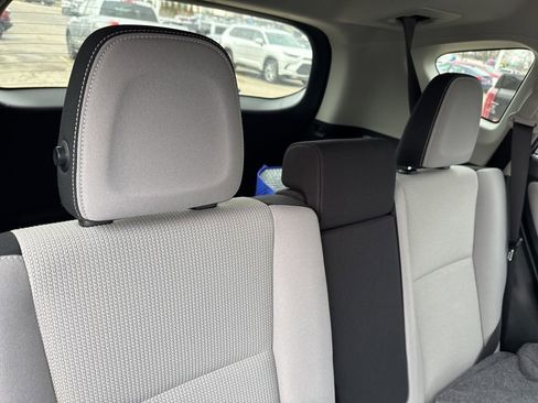 Used 2018 Toyota RAV4 XLE w/ Plus Extra Value Package image 16