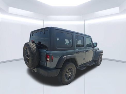 Used 2024 Jeep Wrangler Unlimited Sport AWD/4WD image 6