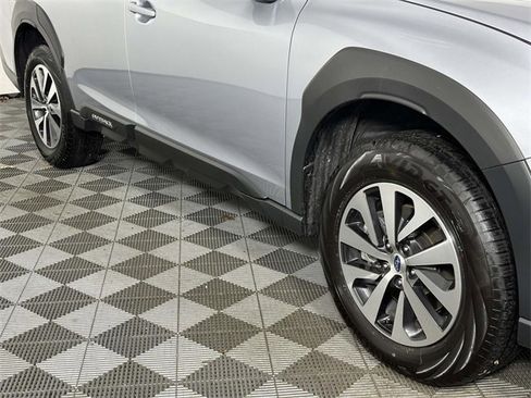 Certified 2025 Subaru Outback Premium image 12