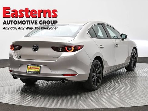 Used 2024 MAZDA MAZDA3 s FWD image 5