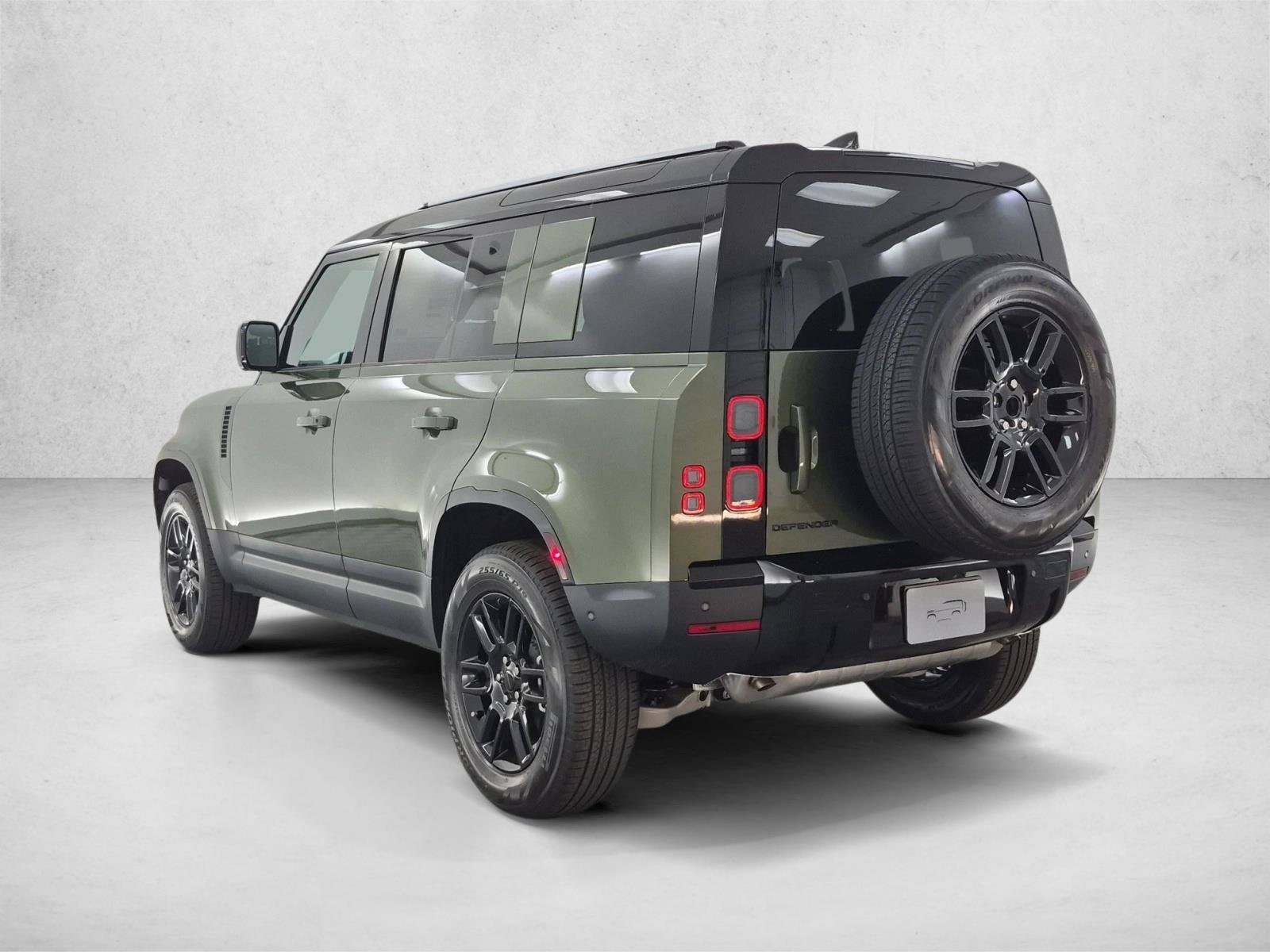 New 2026 Land Rover Defender 110 S AWD/4WD image 9