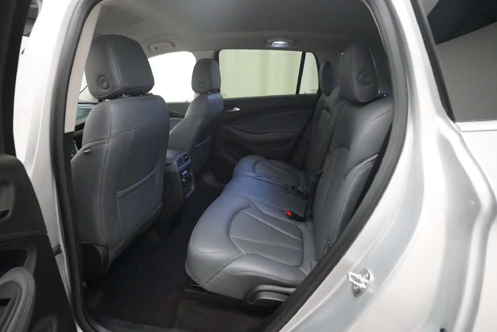 Used 2019 Buick Envision Essence FWD image 16