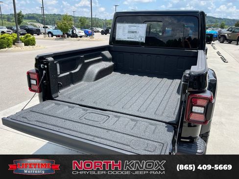 New 2026 Jeep Gladiator Mojave AWD/4WD image 19