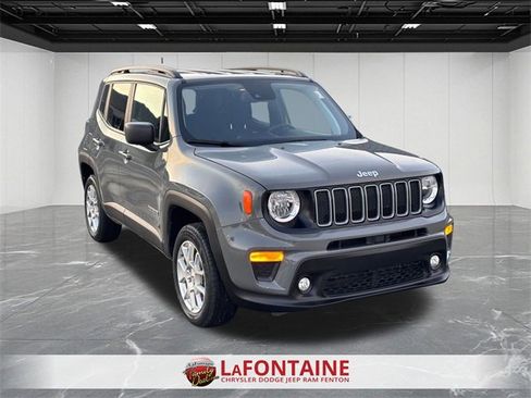 Used 2022 Jeep Renegade Latitude w/ Convenience Group image 7