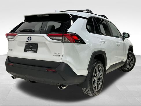 Used 2024 Toyota RAV4 XLE Premium image 5