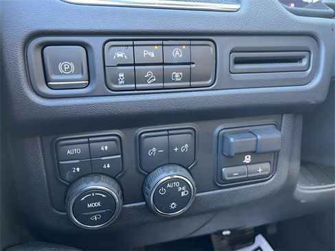 Certified 2023 Chevrolet Tahoe Z71 w/ Z71 Off-Road Package image 13