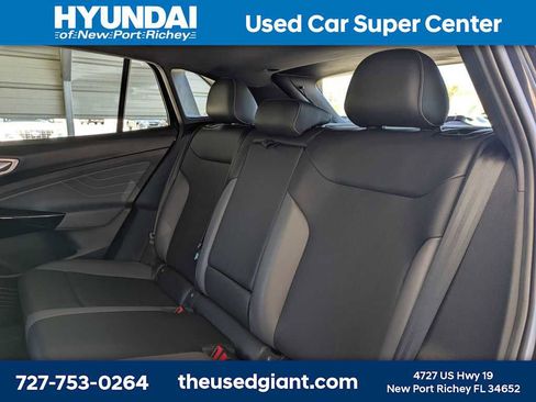 Used 2023 Volkswagen ID.4 Pro S image 16