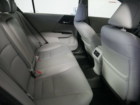 Used 2016 Honda Accord EX-L image 8