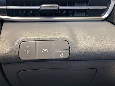 Used 2021 Hyundai Elantra SEL w/ Convenience Package FWD image 16