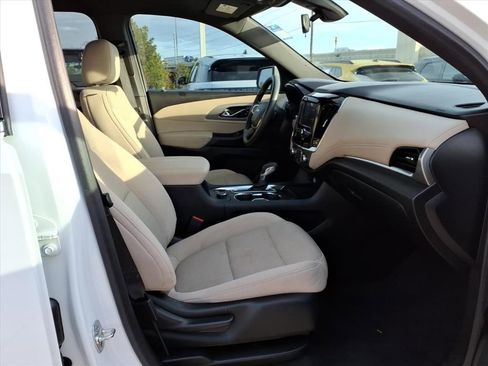 Used 2023 Chevrolet Traverse LS w/ Safety Package image 17