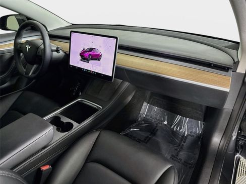 Used 2023 Tesla Model 3 Standard Range RWD image 27