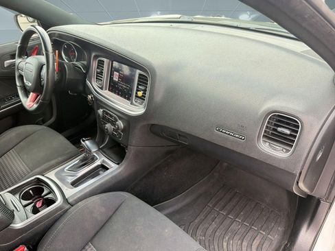 Used 2019 Dodge Charger R/T RWD image 22
