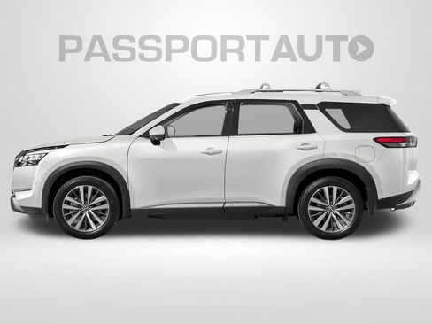 Used 2023 Nissan Pathfinder Platinum AWD/4WD image 3