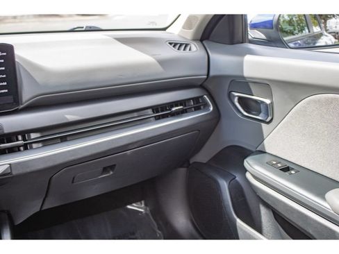 Used 2025 Kia K4 EX FWD image 44