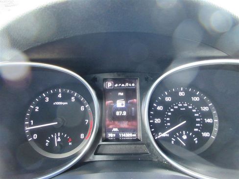 Used 2019 Hyundai Santa Fe XL image 17