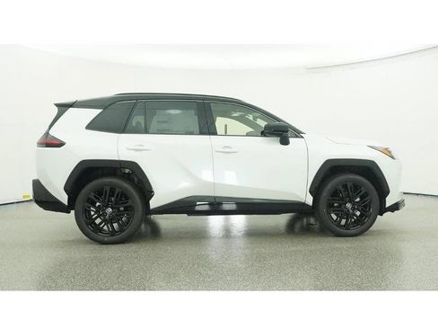 Used 2026 Toyota RAV4 XSE w/ Weather Package AWD/4WD image 33