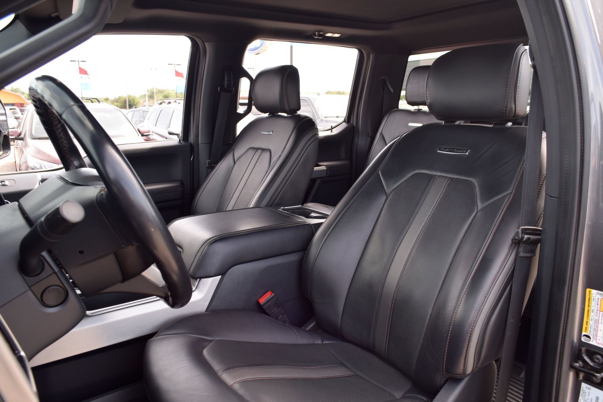 Used 2022 Ford F450 Platinum w/ FX4 Off-Road Package AWD/4WD image 14