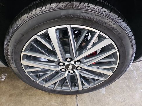 Used 2025 Cadillac XT6 Sport w/ Platinum Package image 37