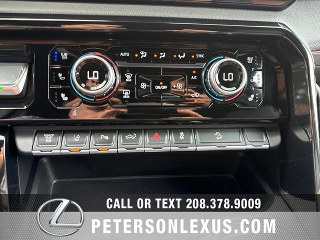 Used 2025 GMC Sierra 3500 AT4 w/ AT4 Premium Plus Package AWD/4WD image 16