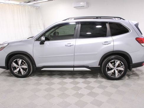 Used 2020 Subaru Forester Touring image 31