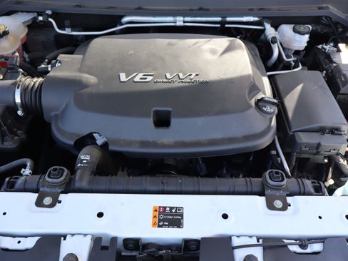 Used 2022 Chevrolet Colorado LT w/ Safety Package image 43