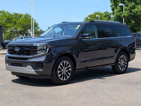 Used 2025 Ford Expedition Platinum AWD/4WD image 4