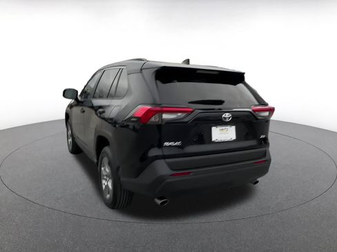 Used 2025 Toyota RAV4 XLE image 11
