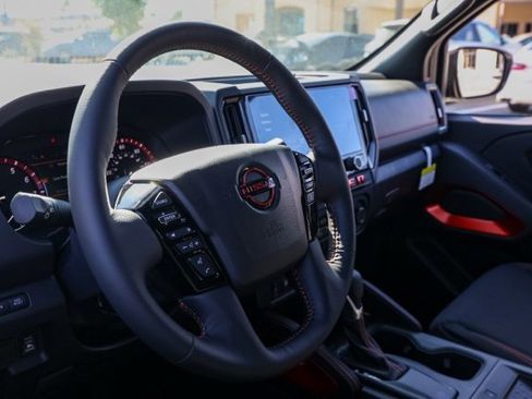 New 2026 Nissan Frontier Pro-X w/ Pro-X Convenience Package image 14