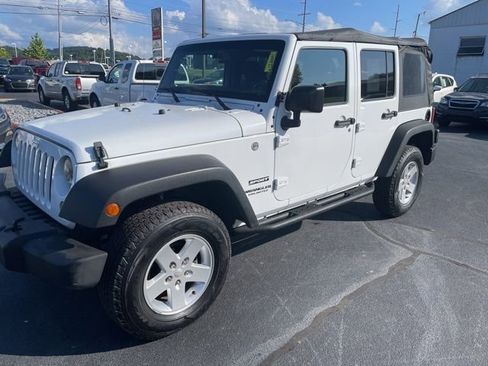 Used 2017 Jeep Wrangler Unlimited Sport w/ Quick Order Package 23S AWD/4WD image 4