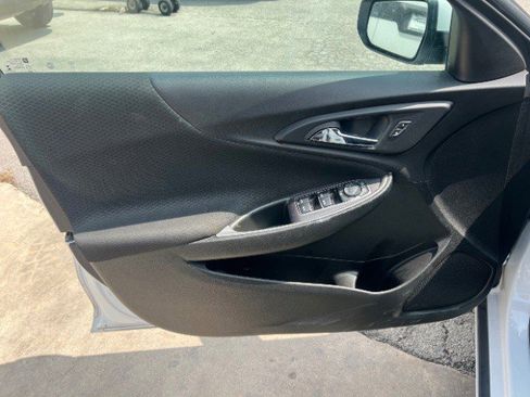 Used 2023 Chevrolet Malibu LT FWD image 20