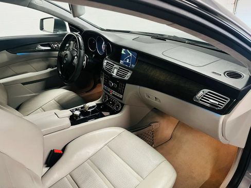 Used 2012 Mercedes-Benz CLS 63 AMG image 29