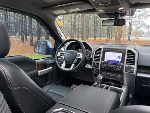 Used 2020 Ford F150 Lariat image 25