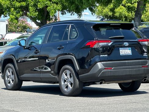 Used 2023 Toyota RAV4 XLE AWD/4WD image 6