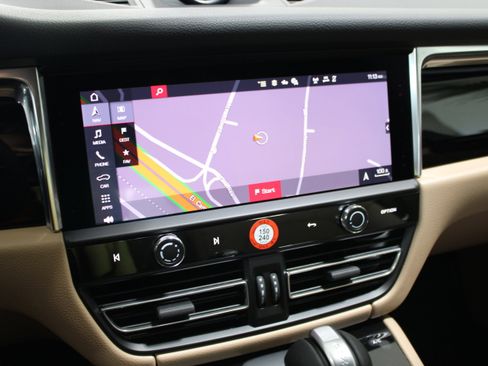 New 2026 Porsche Macan AWD/4WD image 22