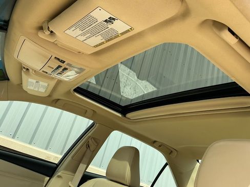 Used 2017 Toyota Camry XLE w/ Protection Package (Q2) image 8