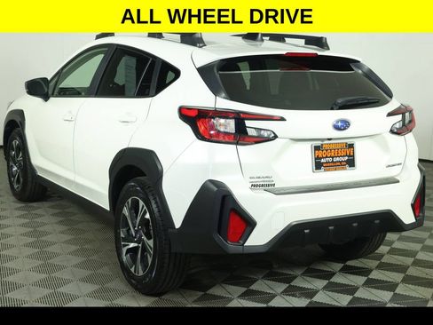 Used 2024 Subaru Crosstrek 2.0i Premium AWD/4WD image 5