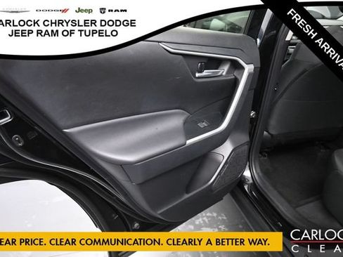 Used 2024 Toyota RAV4 XLE FWD image 26